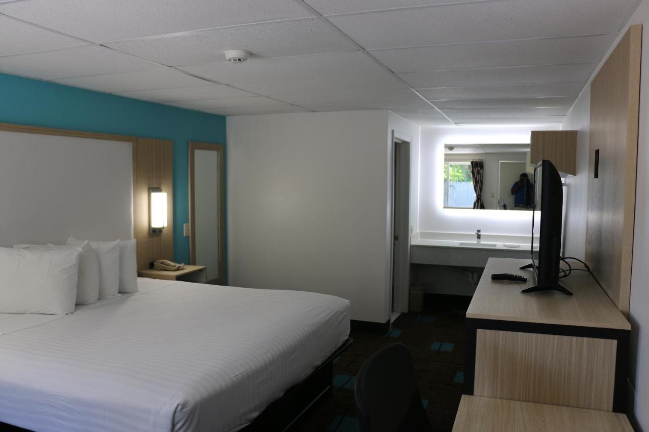 Howard Johnson By Wyndham West Yarmouth Cape Cod エクステリア 写真