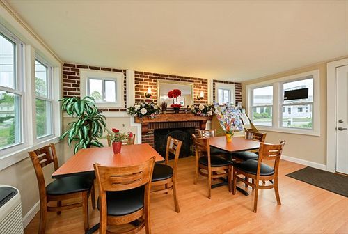 Howard Johnson By Wyndham West Yarmouth Cape Cod エクステリア 写真